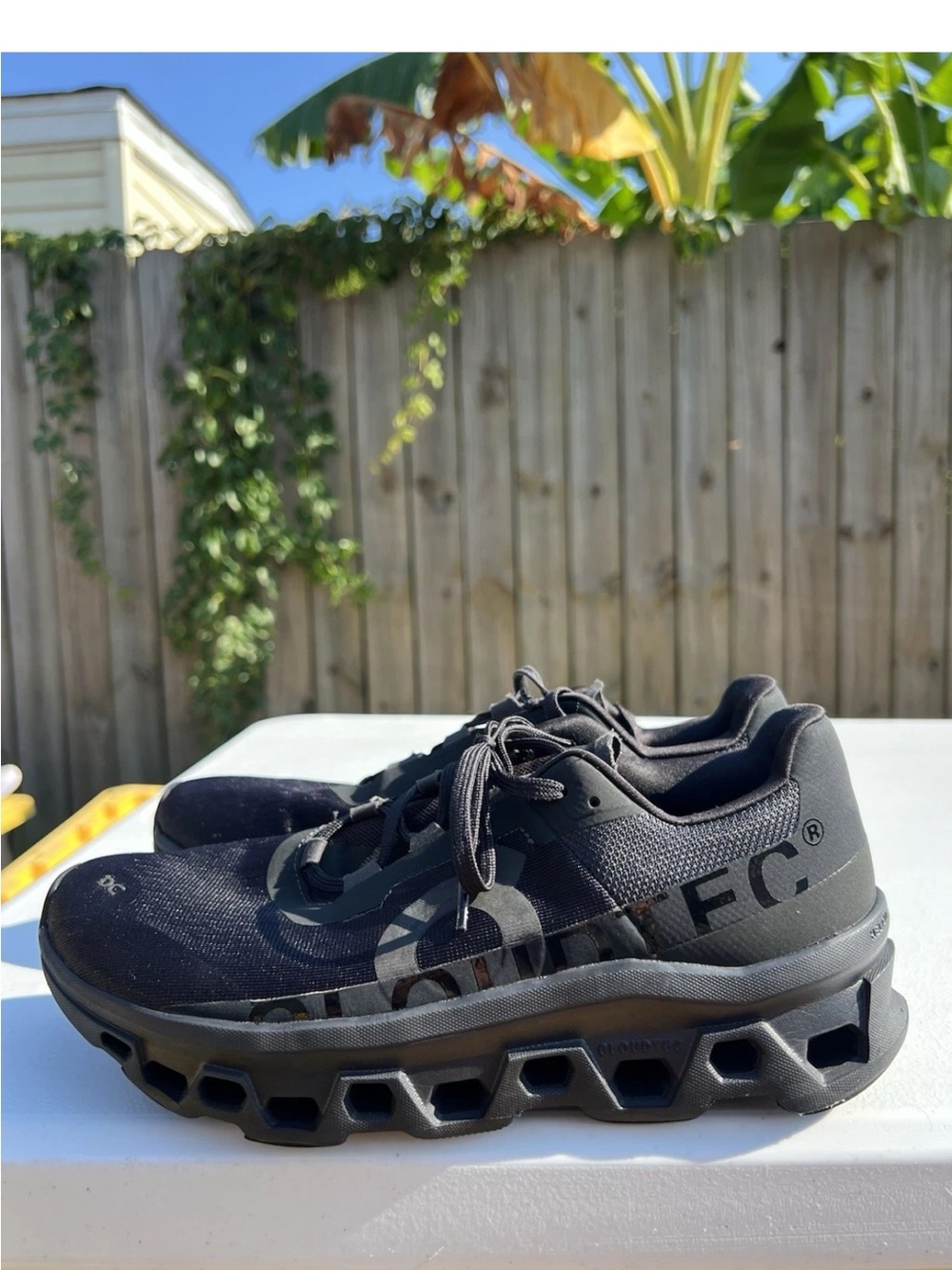Men’s On Running Cloudnova Athletic Sneakers - Black size 9